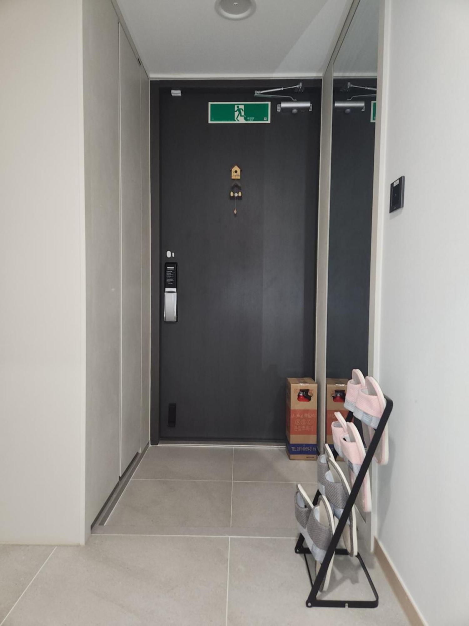 Warm House, New Building, Dongdaemun History & Culture Park Station Apartment Seoul